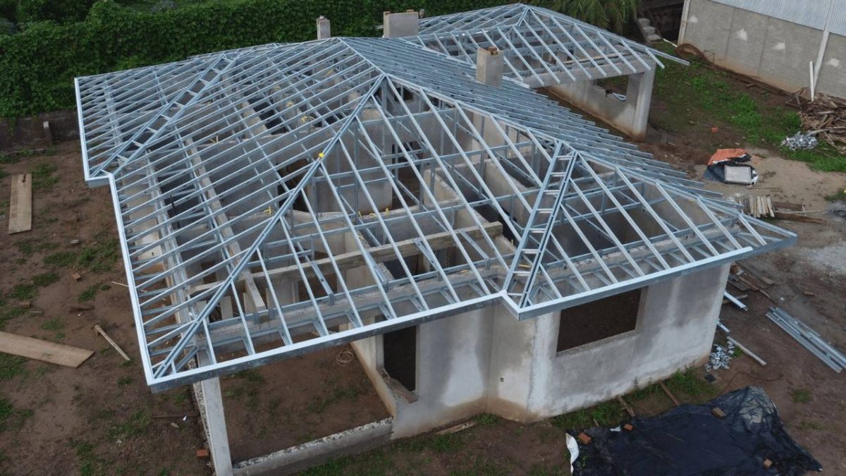 Estruturas metálicas para telhados: Quando vale a pena usar este sistema? –  O Calculista de Aço