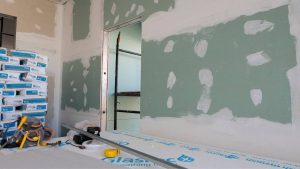 parede com chapa de drywall verde