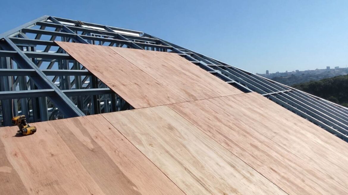 placa estrutural para telhado shingle