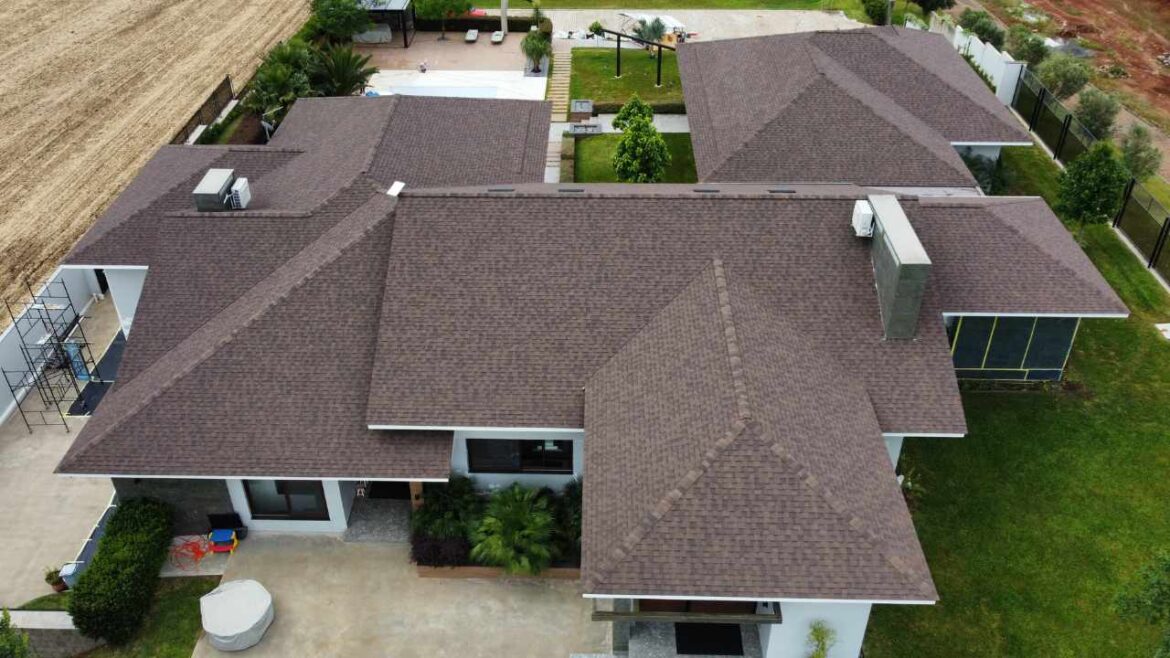 Sistema completo de telhado Shingle com acessórios originais e acabamento premium