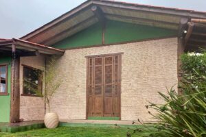 Revestimento Trend Filete com aparência de pedra canjiquinha natural para fachadas e paredes