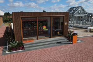 Estrutura comercial construída integralmente em Steel Framing